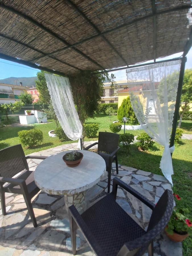 Manolia Apartments Ipsos Ngoại thất bức ảnh
